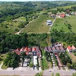 Butella Eger